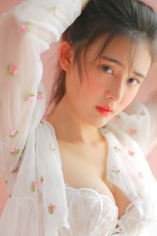 边吃奶边做爰高潮免费视频